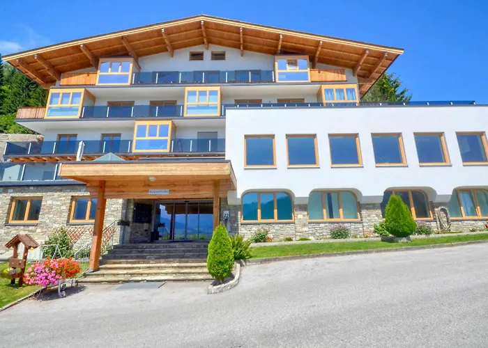 Eichenhof 2 - By Alpen Appartamento *